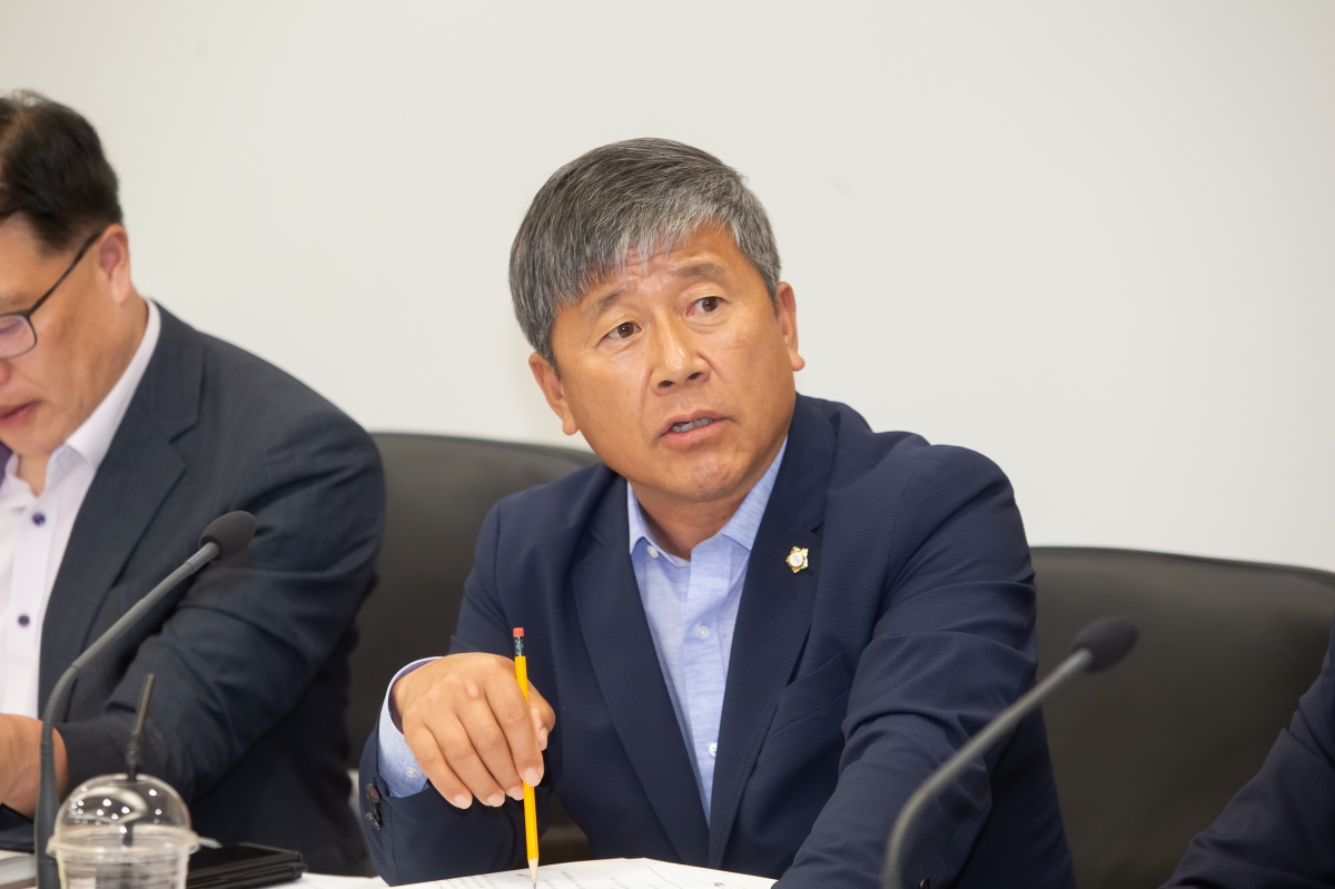 20231017-041[_P7U4464-제271회 임시회 기획행정위원회 조례안 심사활동.JPG