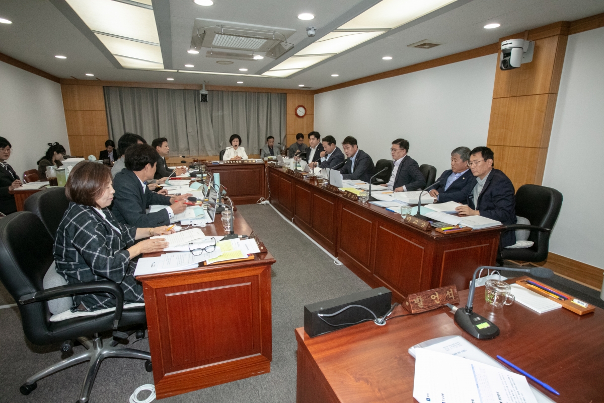 20231017-010[IMG_6942-제271회 임시회 기획행정위원회 조례안 심사활동.jpg