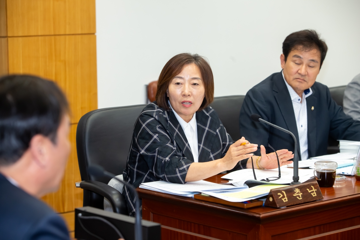 20231017-040[_P7U4461-제271회 임시회 기획행정위원회 조례안 심사활동.JPG