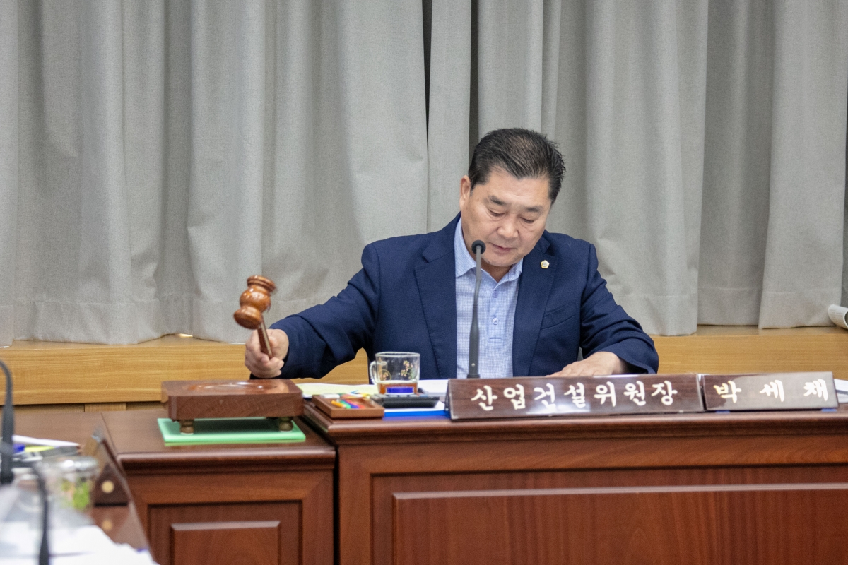 20231017-059[IMG_7142-제271회 임시회 산업건설위원회 조례안 심사활동.JPG