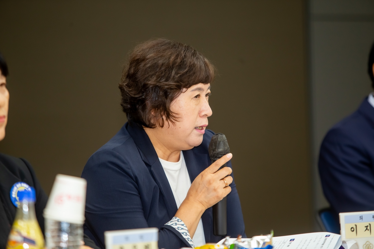 20231020-029[_P7U4721-의원연구단체 자치법규연구회 강평회.jpg