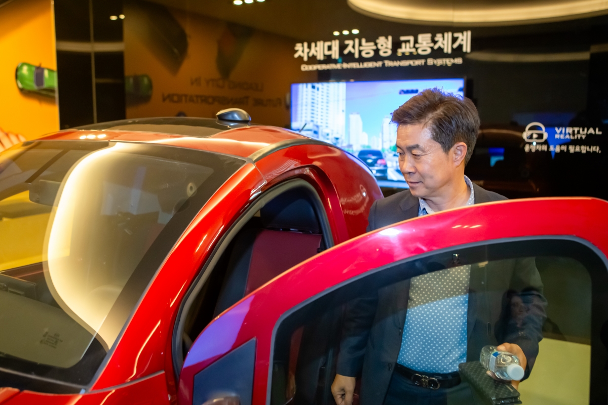 20231023-071[_P7U5466-제271회 임시회 산업건설위원회 울산광역시 교통관리센터 비교건학.jpg