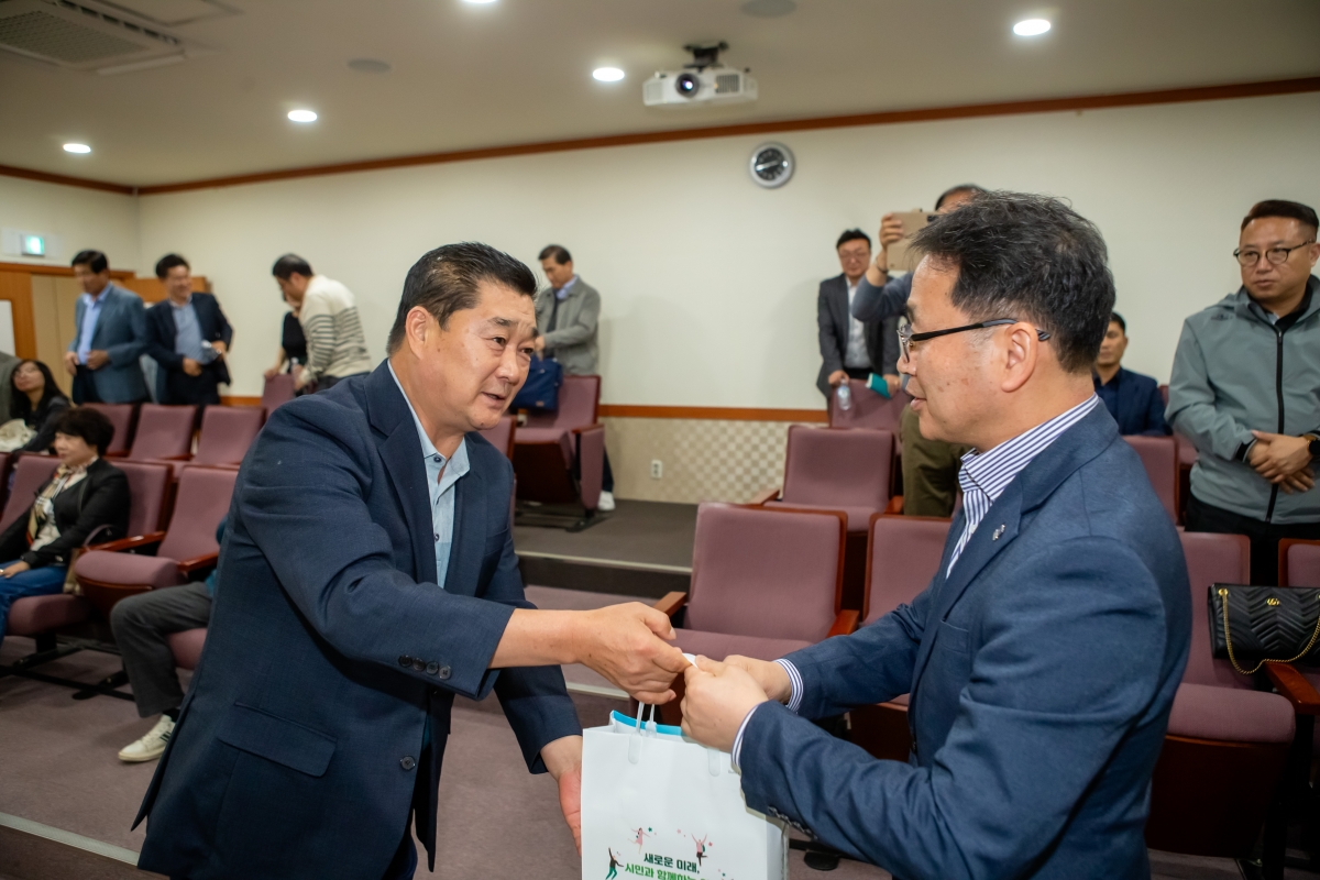 20231023-062[_P7U5441-제271회 임시회 산업건설위원회 울산광역시 교통관리센터 비교건학.jpg