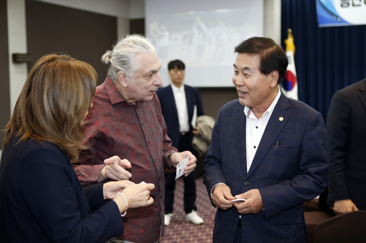 20231020-080[_P7U4965 복사-왕산 허위 선생 후손 초청 환영 만찬.jpg