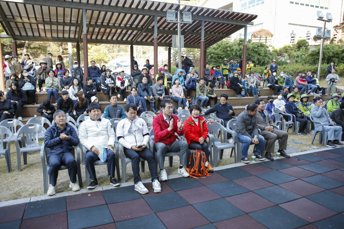 20231028-010[_P7U6342-1-구미 냉산 역사탐방 숲길걷기.jpg