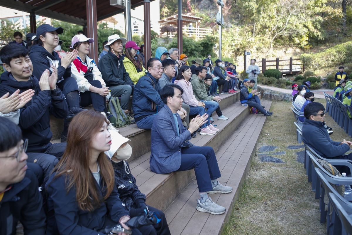 20231028-008[_P7U6336-1-구미 냉산 역사탐방 숲길걷기.jpg