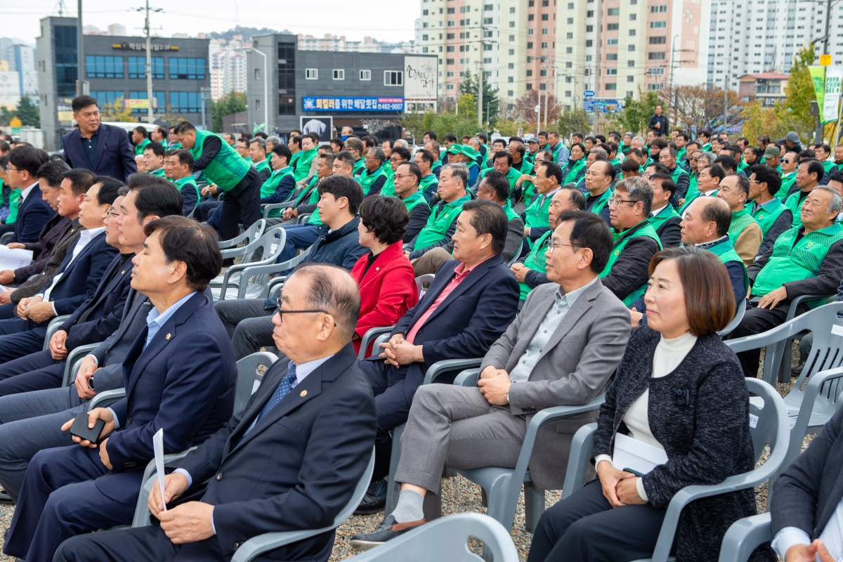 20231109-039[_P7U8149-박정희대통령 새마을운동제창 기념비 제막식.jpg