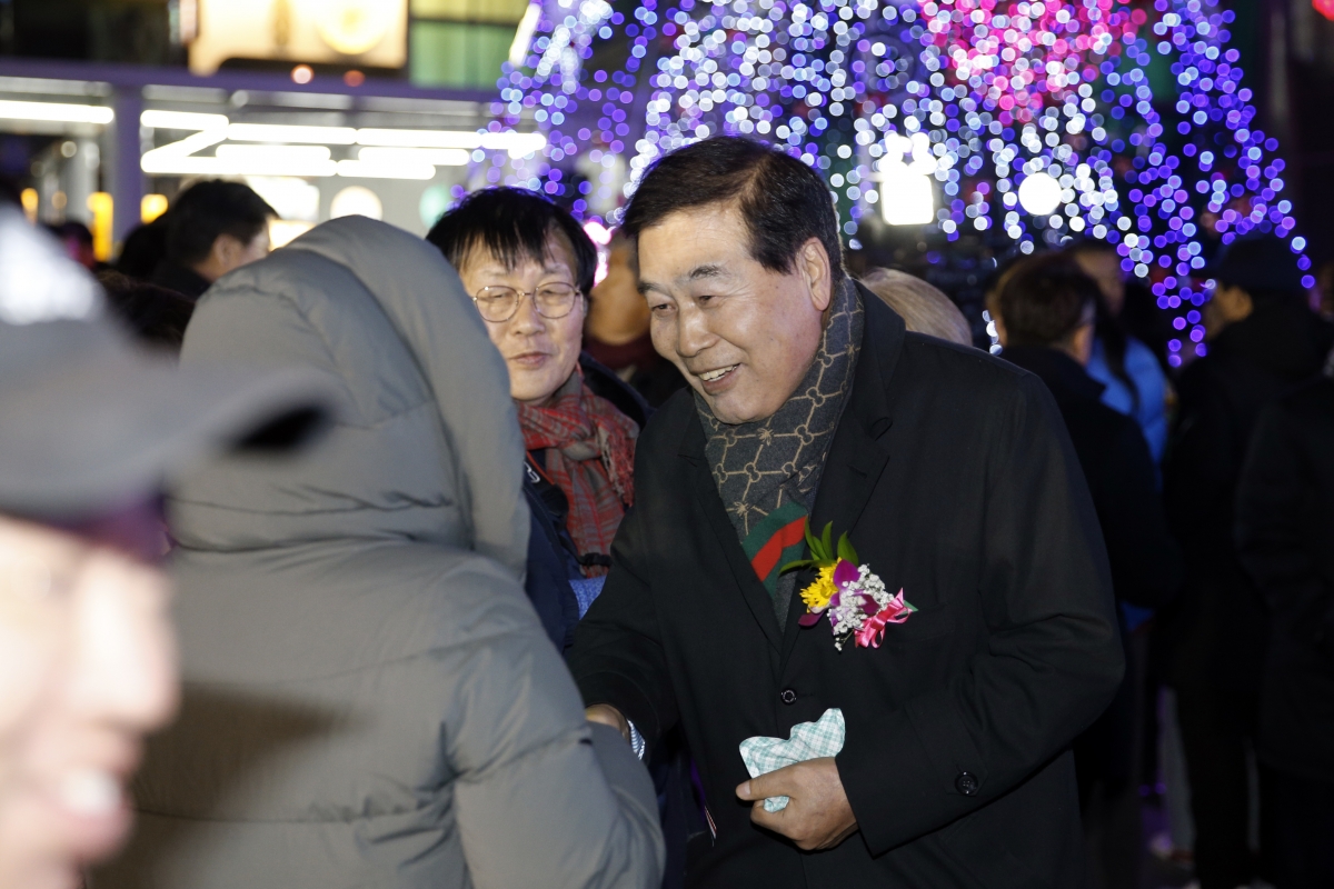 20231118-038[_P7U9434 복사-2023년 시민화합 성탄트리 점등식.jpg