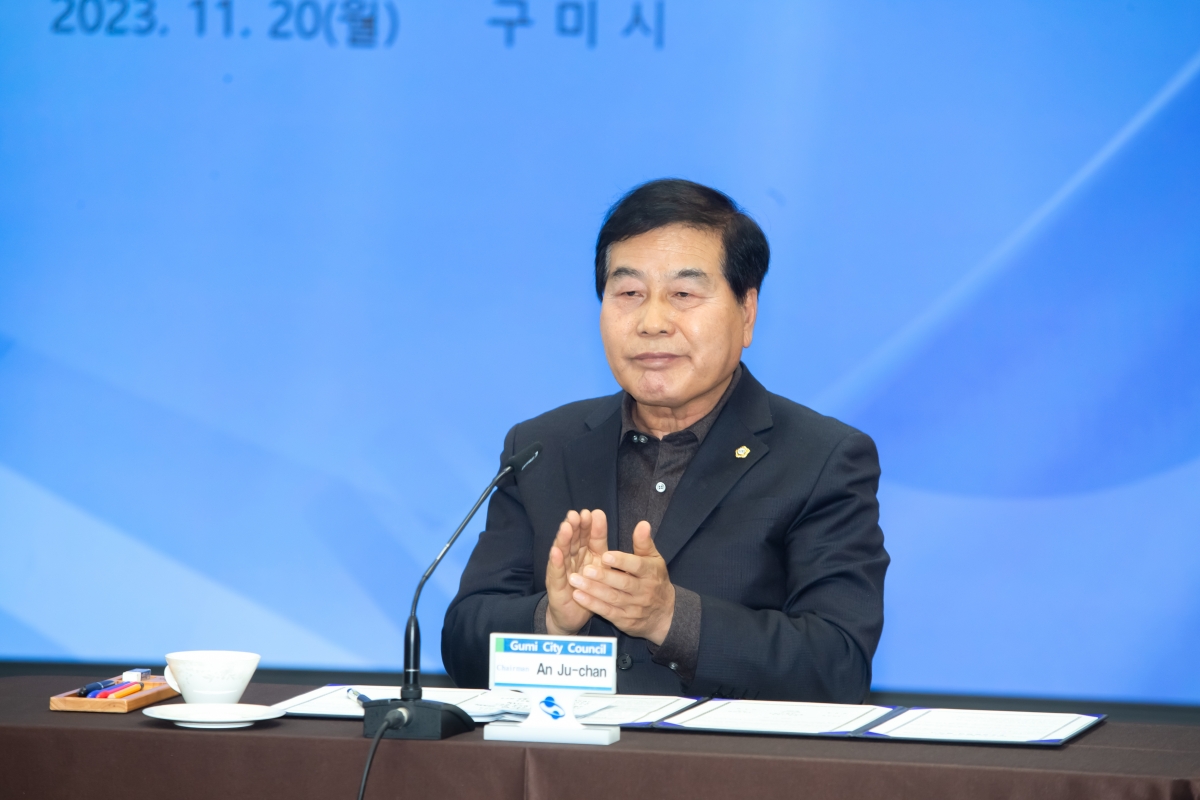 20231120-019[_P7U9580-구미시 주한미군 498전투지원부대 구미시의회 상호교류 협약 체결식.jpg