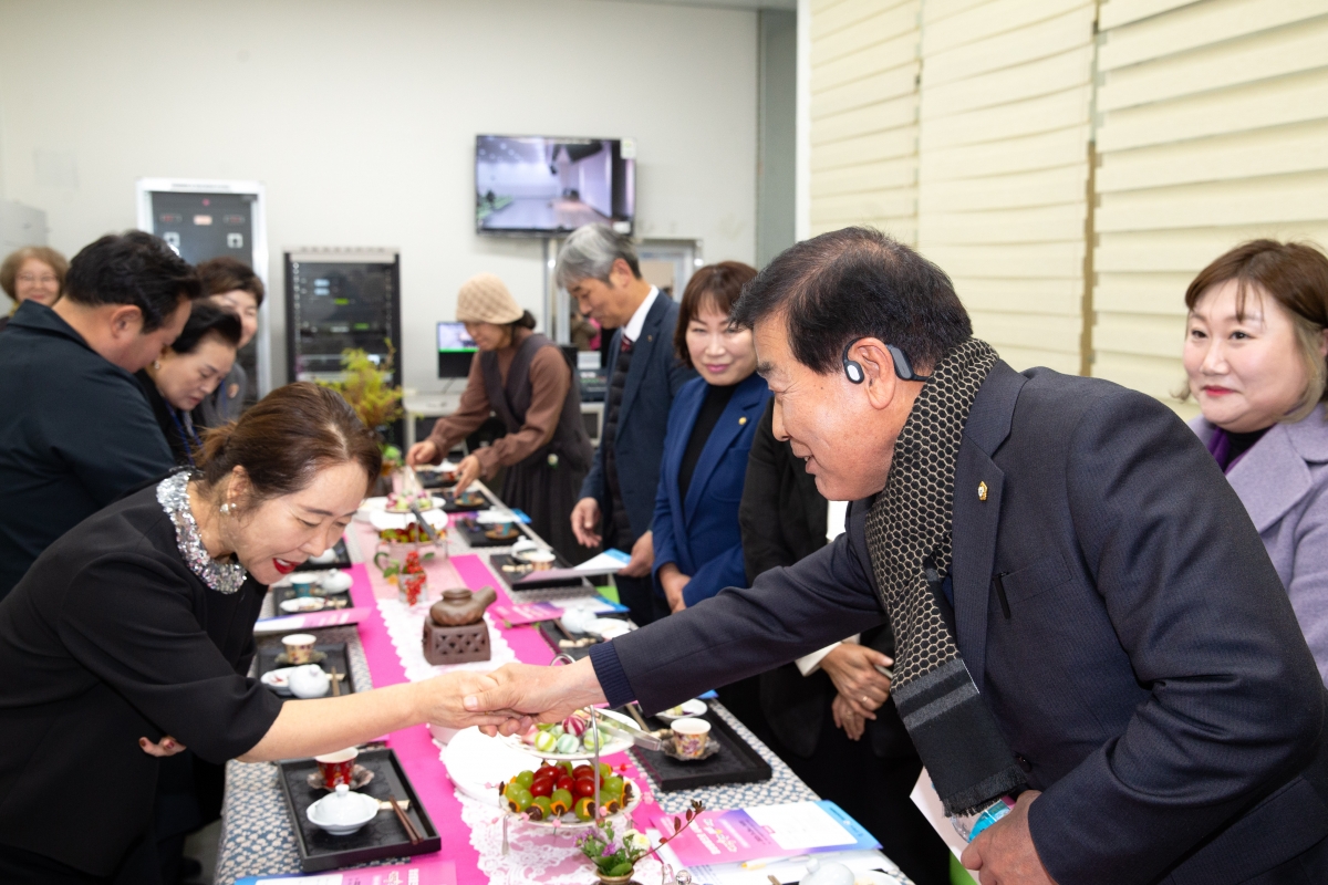 20231124-031[_P7U0366-새희망 구미시대 함께 일하고 함께 돌보는, 2023년 여성정책 세미나.jpg