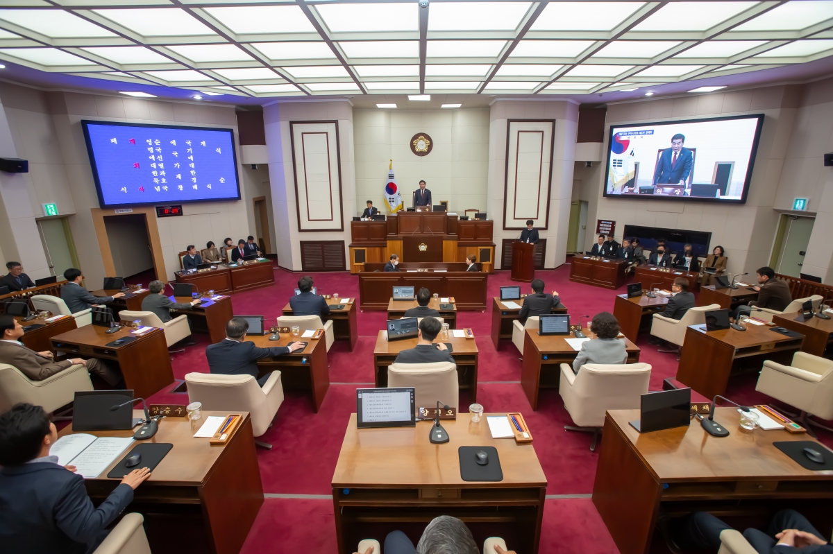 20231127-007[_P7U0629-제272회 제2차 정례회 개회식시 안주찬 의장 개회사.jpg