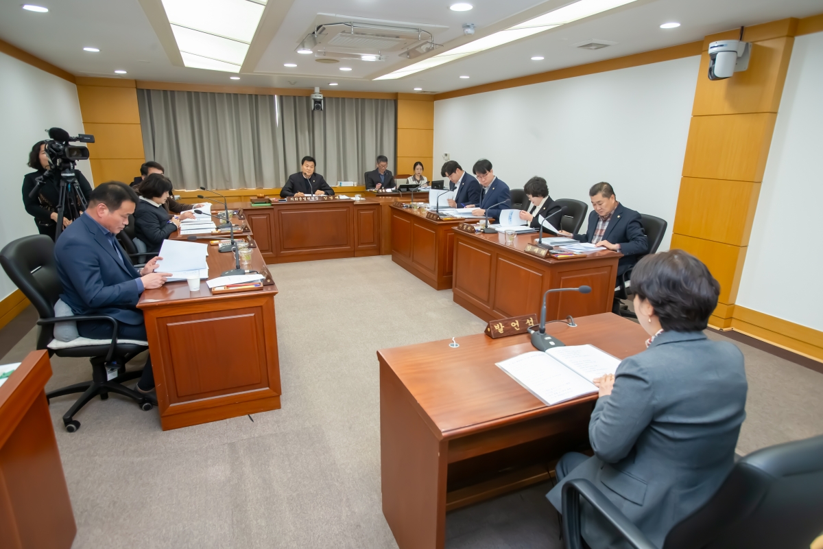 20231128-009[_P7U0738-2023년도 제3차 의원연구단체심의위원회 활동.jpg