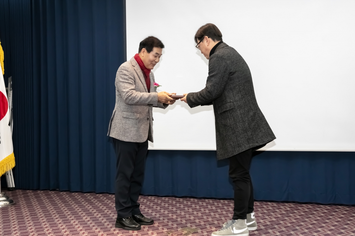 20231201-071[IMG_8607-구미 디지털트윈 및 AI산업 세미나.jpg