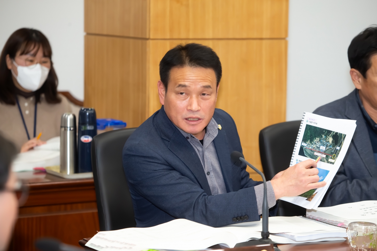 20231130-017[_P7U1440-제272회 제2차 정례회 산업건설위원회 소관 2024년도 예산안 및 기금운용계획안 예비심사 활동.jpg