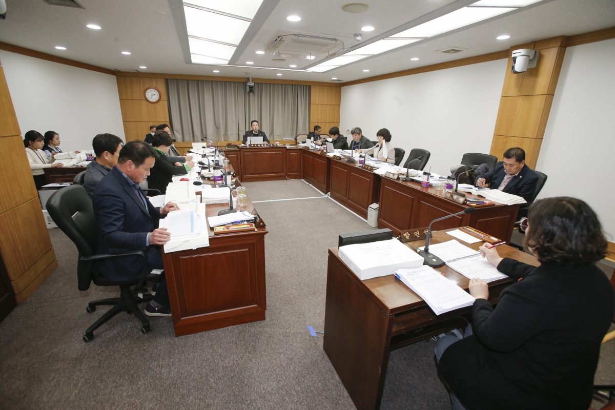 20231207-029[_P7U2294-제272회 제2차 정례회시 예산결산특별위원회 2024년도 예산안 및 기금운용계획안 심사 활동.JPG