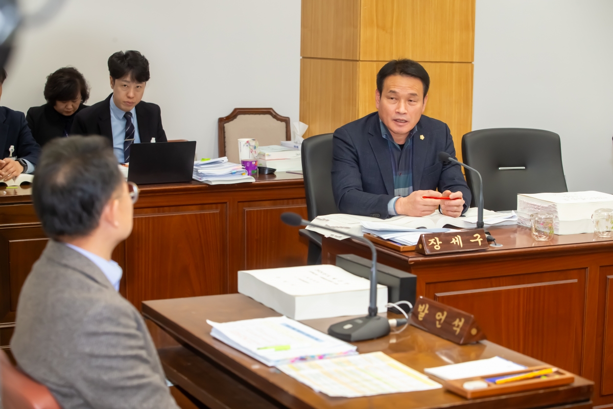20231207-010[_P7U2235-제272회 제2차 정례회시 예산결산특별위원회 2024년도 예산안 및 기금운용계획안 심사 활동.jpg