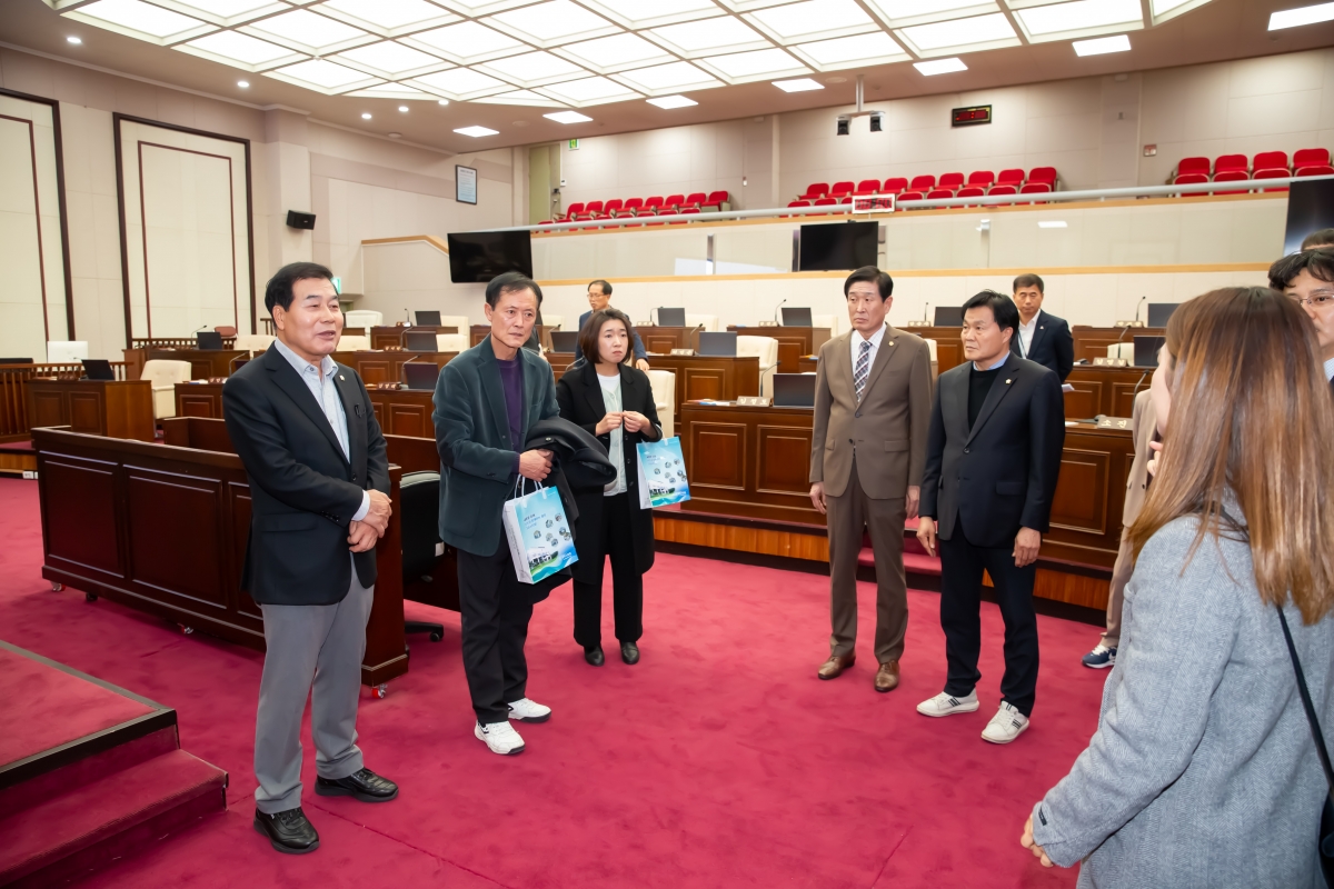 20231213-078[_P7U3128-구미시의회와 구미시수어통역센터 수어통역 업무 협약식.jpg
