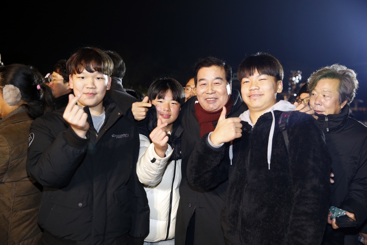 20240101-078[_P7U8582 복사-2024년 새해맞이 시민 안녕행복 기원행사.jpg