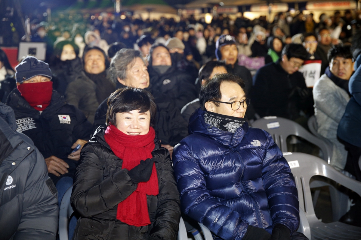 20240101-060[_P7U8426 복사-2024년 새해맞이 시민 안녕행복 기원행사.jpg