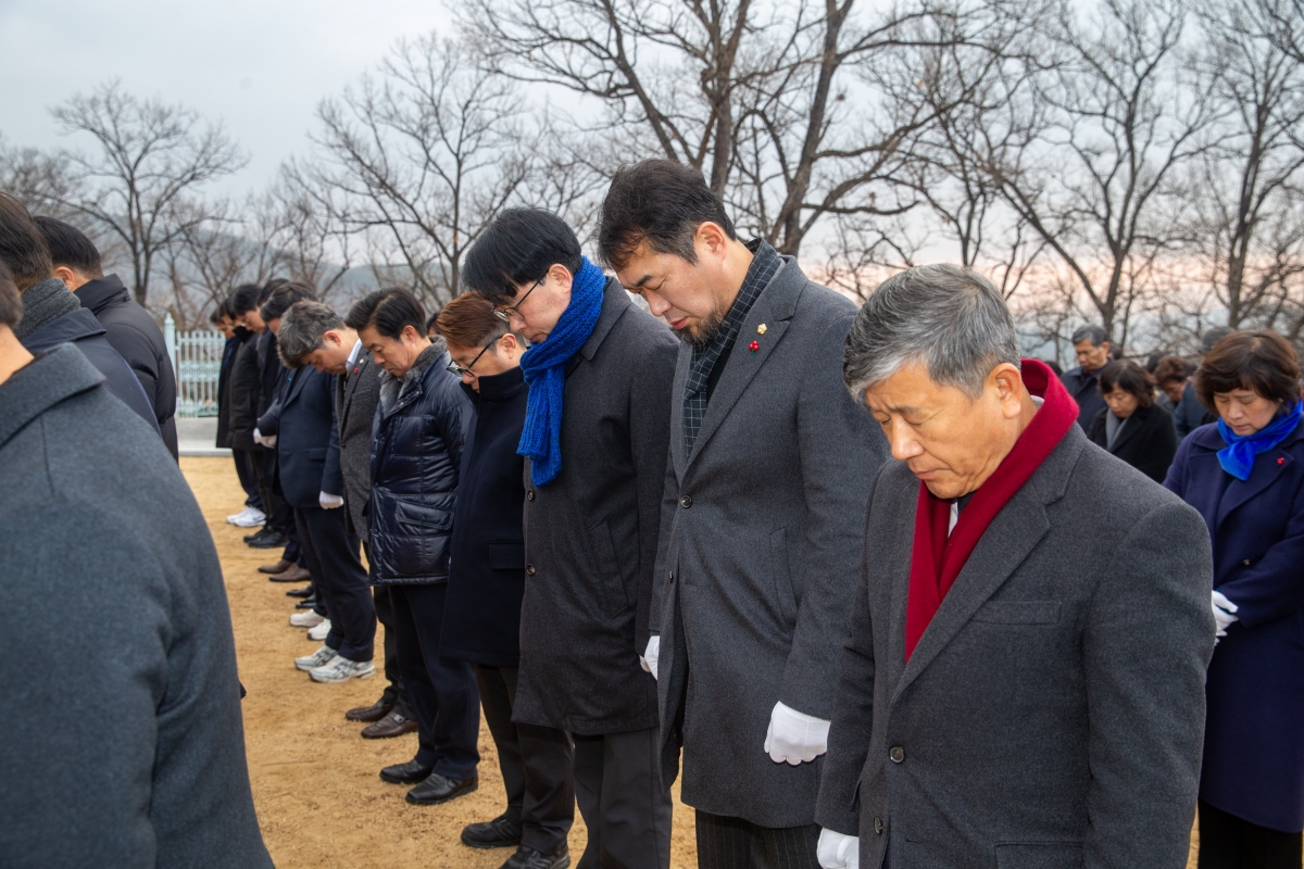 20240102-069[_P7U8926-2024년 새해 충혼탑 참배.jpg