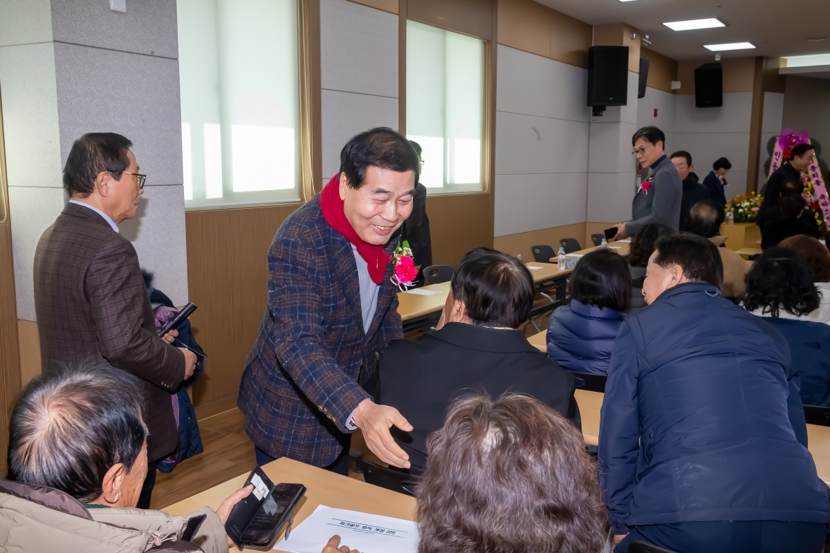20240124-002[_P7U0404-인동농협 파크골프 정기총회 및 회장 이취임식.jpg