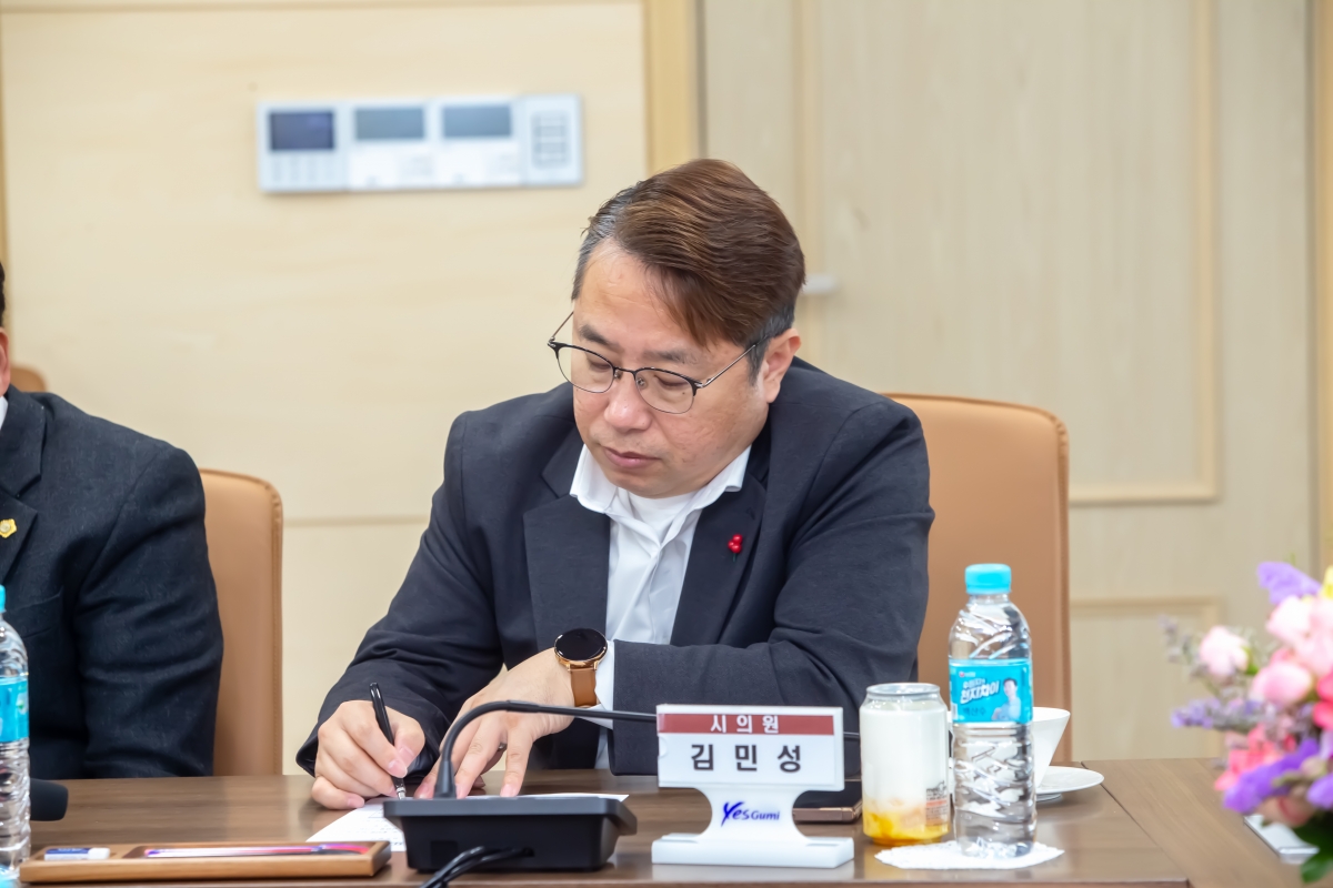 20240125-048[_P7U0601-구미시⟺교촌에프앤비(주) MOU 체결.jpg