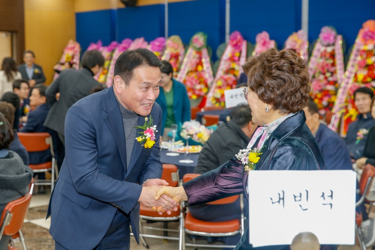 20240214-001[_P7U1785-1-사)구미경제인협회 회장 이취임식.jpg