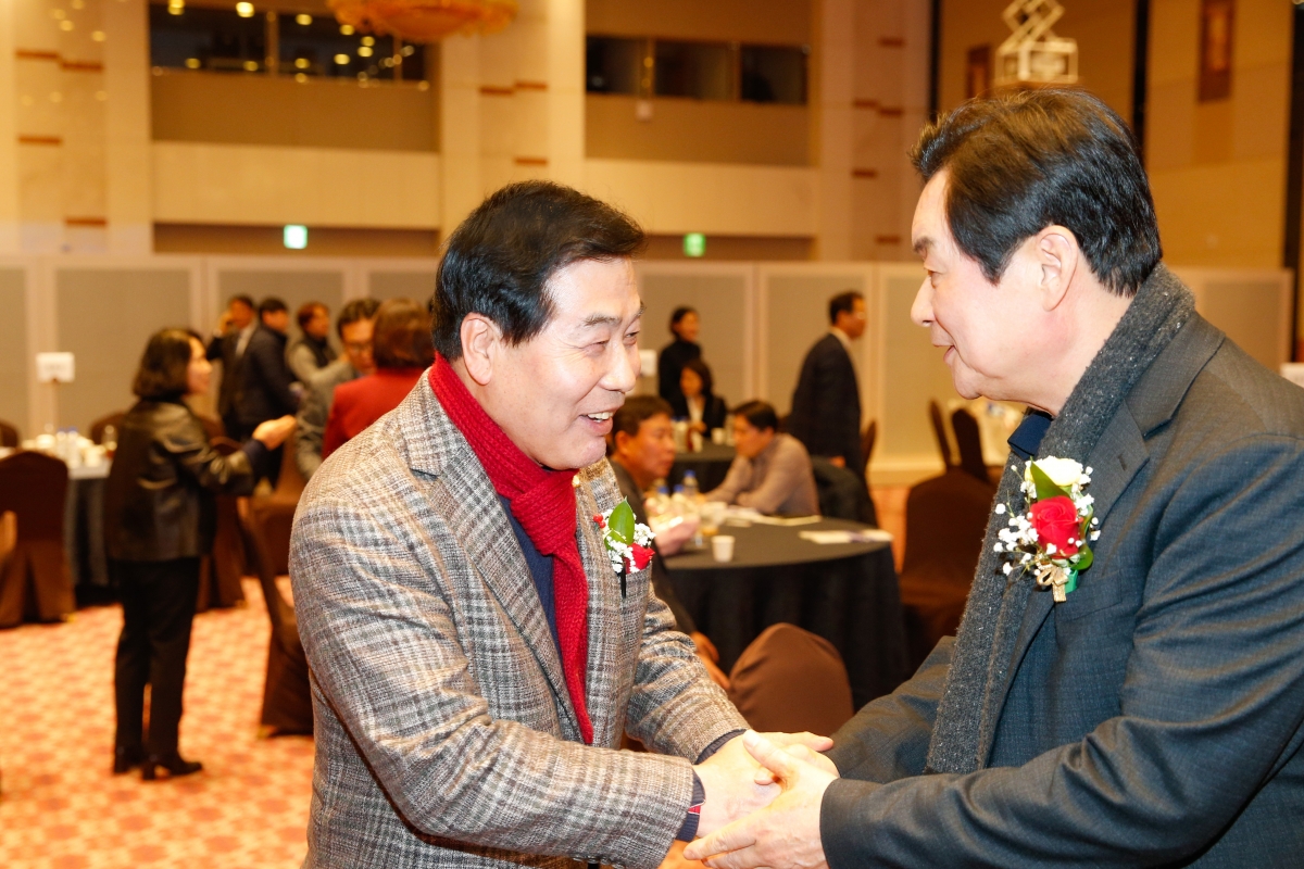 20240219-001[_P7U1905-1-구미산업단지경영자협의회 회장 이취임식.jpg