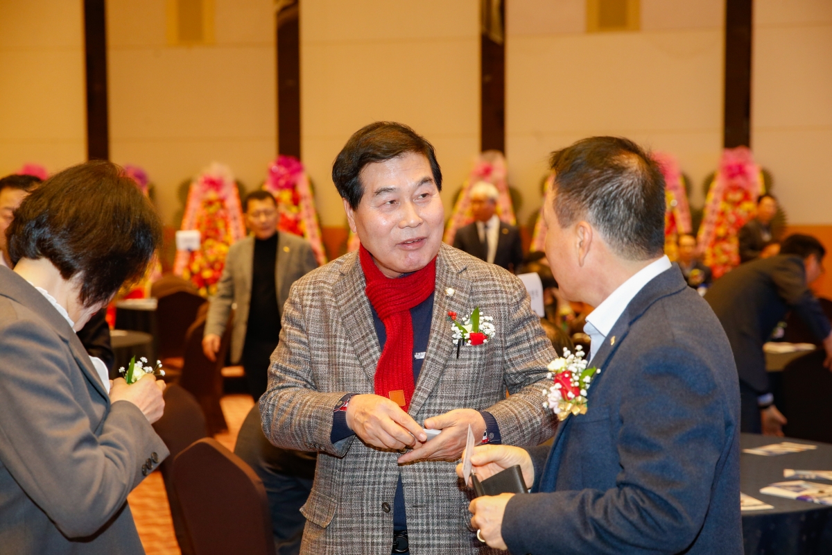 20240219-003[_P7U1915-1-구미산업단지경영자협의회 회장 이취임식.jpg