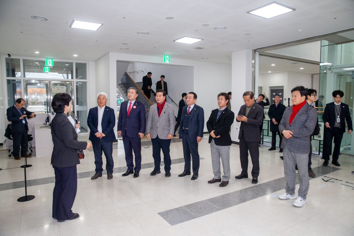 20240229-025[_P7U2769-경북 남부지역 시군의회의장협의회-박정희대통령 역사자료관.jpg