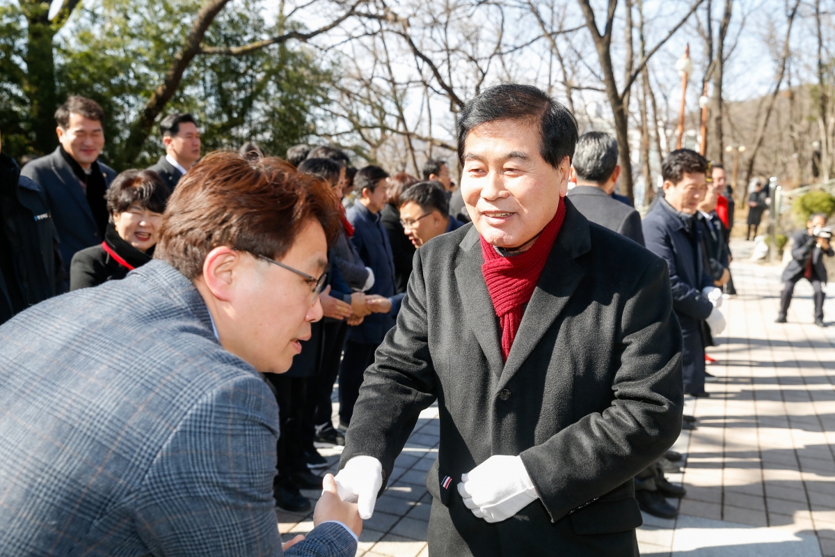 20240301-113[_P7U3049-1-3·1절 기념 독립유공자비 13위 추념.jpg