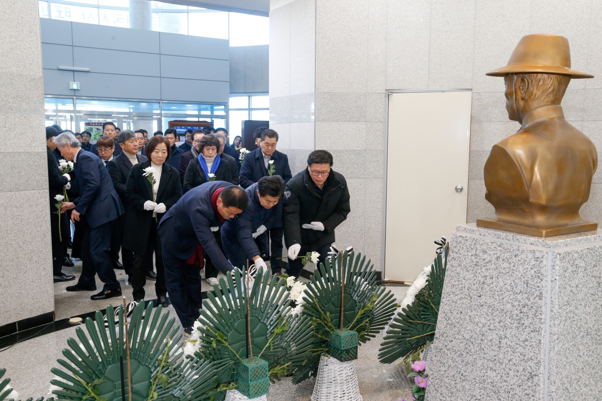 20240301-048[_P7U2910-1-3·1절 기념 왕산 허위 선생 추념.jpg