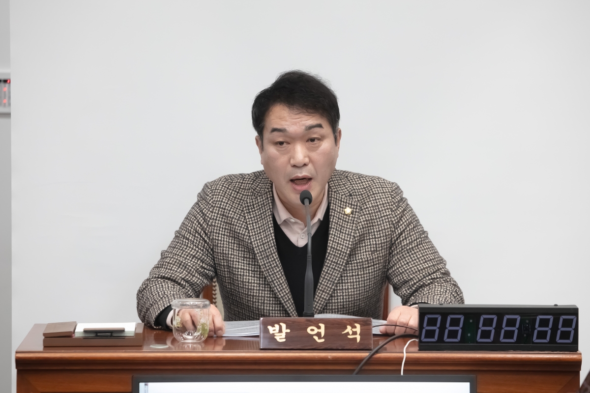 20240305-025[IMG_0128-제274회 임시회 기획행정위원회 조례안 심사활동.jpg