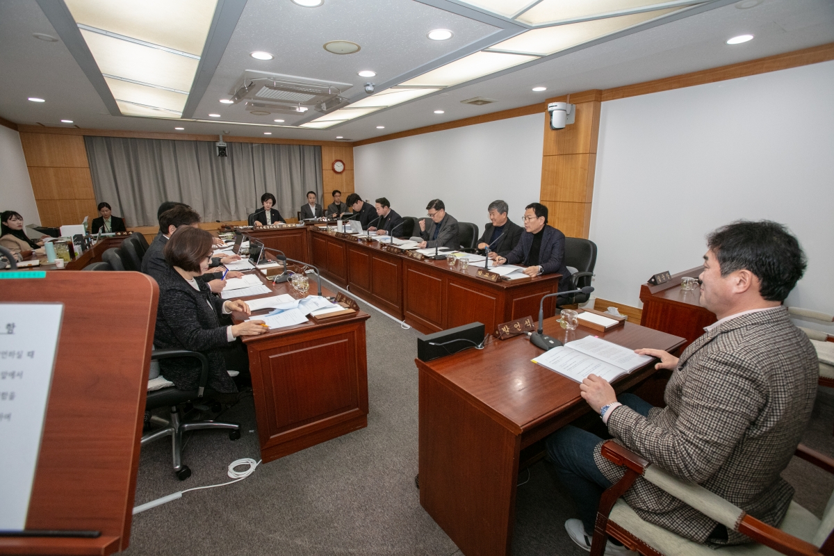 20240305-030[IMG_0136-제274회 임시회 기획행정위원회 조례안 심사활동.jpg