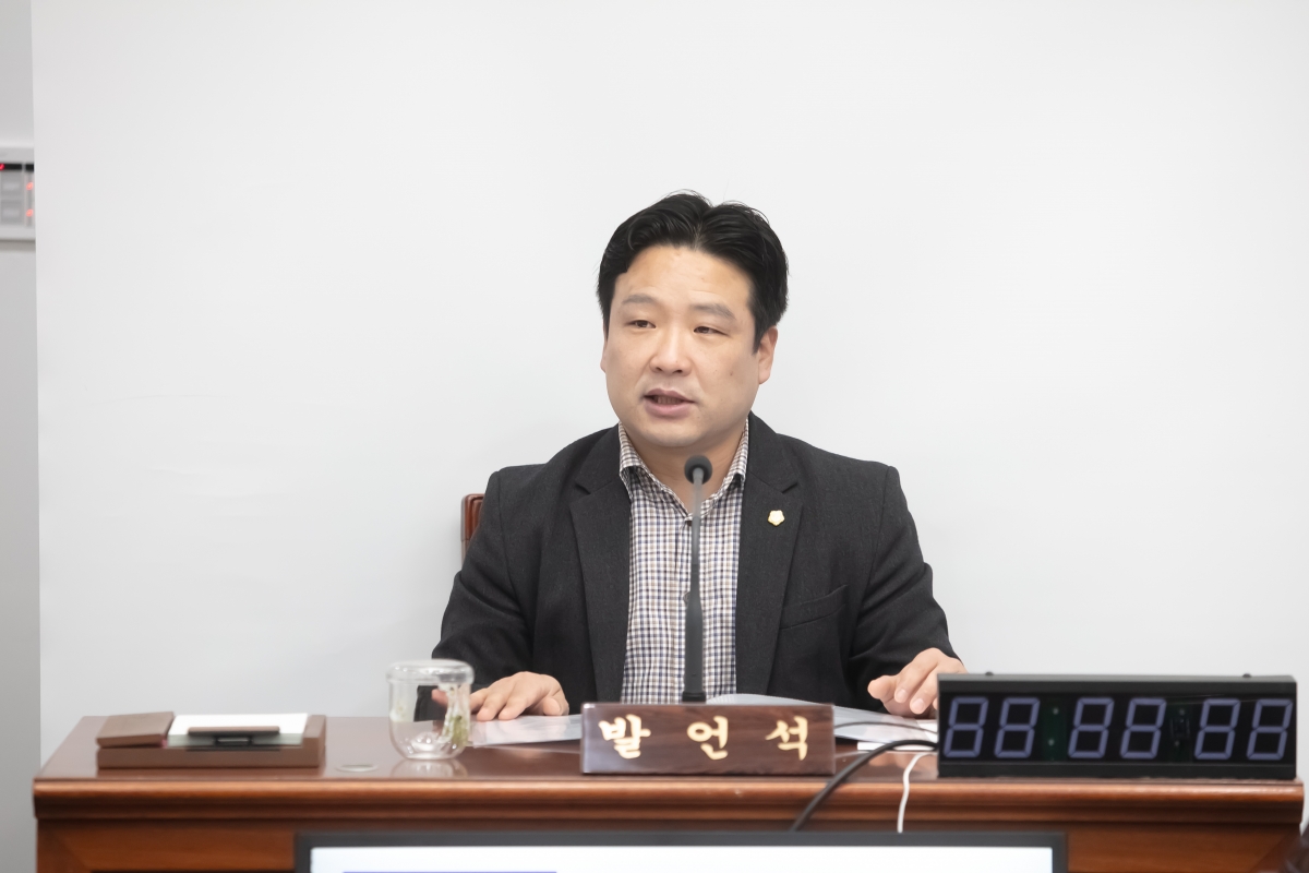 20240305-037[IMG_0179-제274회 임시회 기획행정위원회 조례안 심사활동.jpg