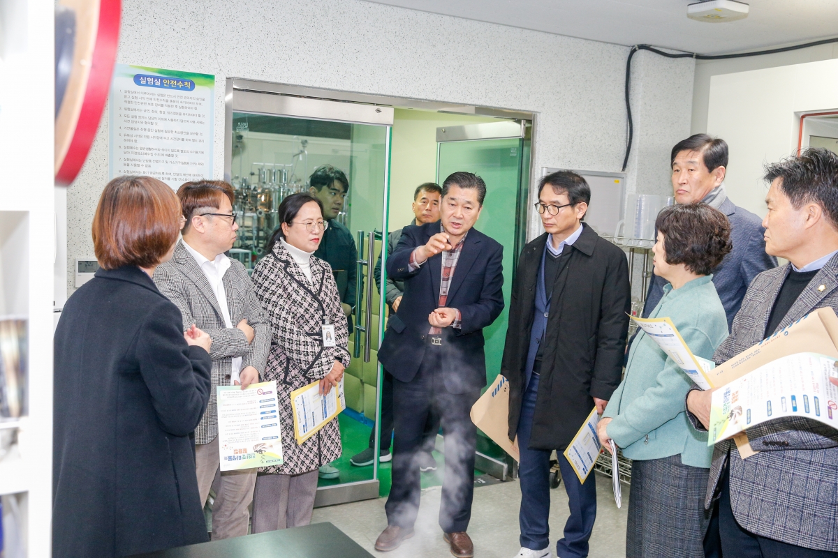 20240305-089[_P7U3420-1-제274회 임시회 산업건설위원회 농업기술센터 현장방문.jpg