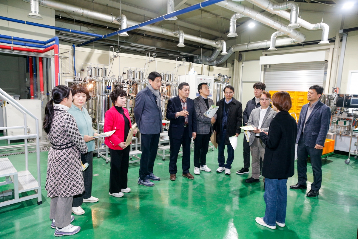 20240305-092[_P7U3429-1-제274회 임시회 산업건설위원회 농업기술센터 현장방문.jpg