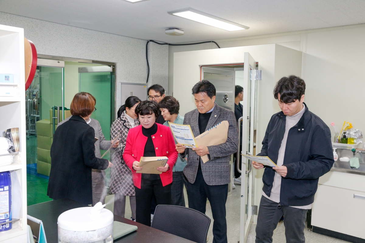 20240305-083[_P7U3390-1-제274회 임시회 산업건설위원회 농업기술센터 현장방문.jpg