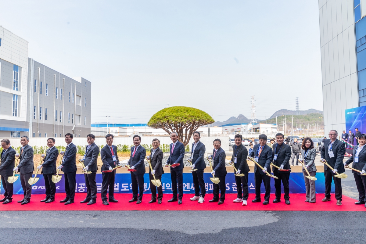20240327-013[_P7U5177-1-㈜원익큐엔씨 캠퍼스S 준공식.jpg