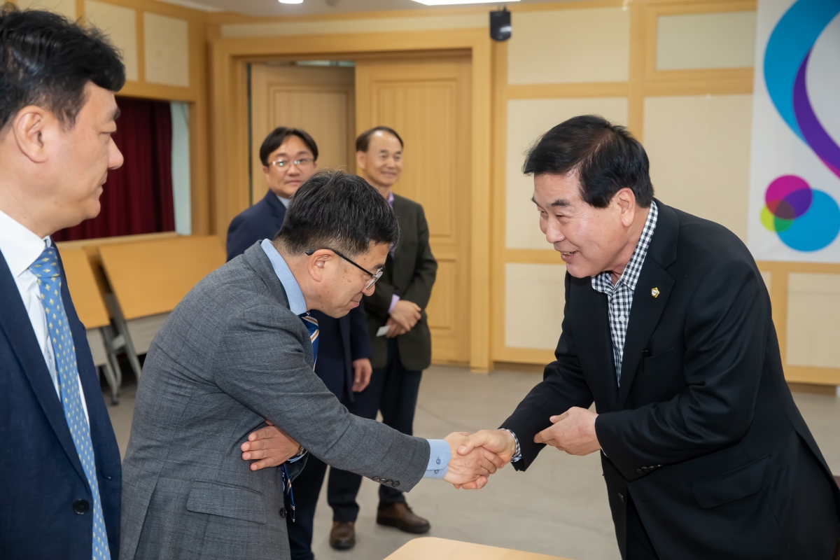 20240403-001[_P7U5416-주)피엔티와 경상북도, 구미시 투자양해각서(MOU) 체결식.jpg
