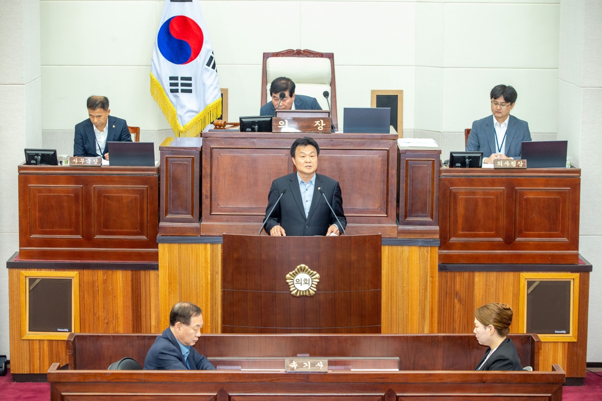 20240415-014[_P7U5963-제275회 임시회 제1차 본회의시 김영태 의원 5분 자유발언.jpg