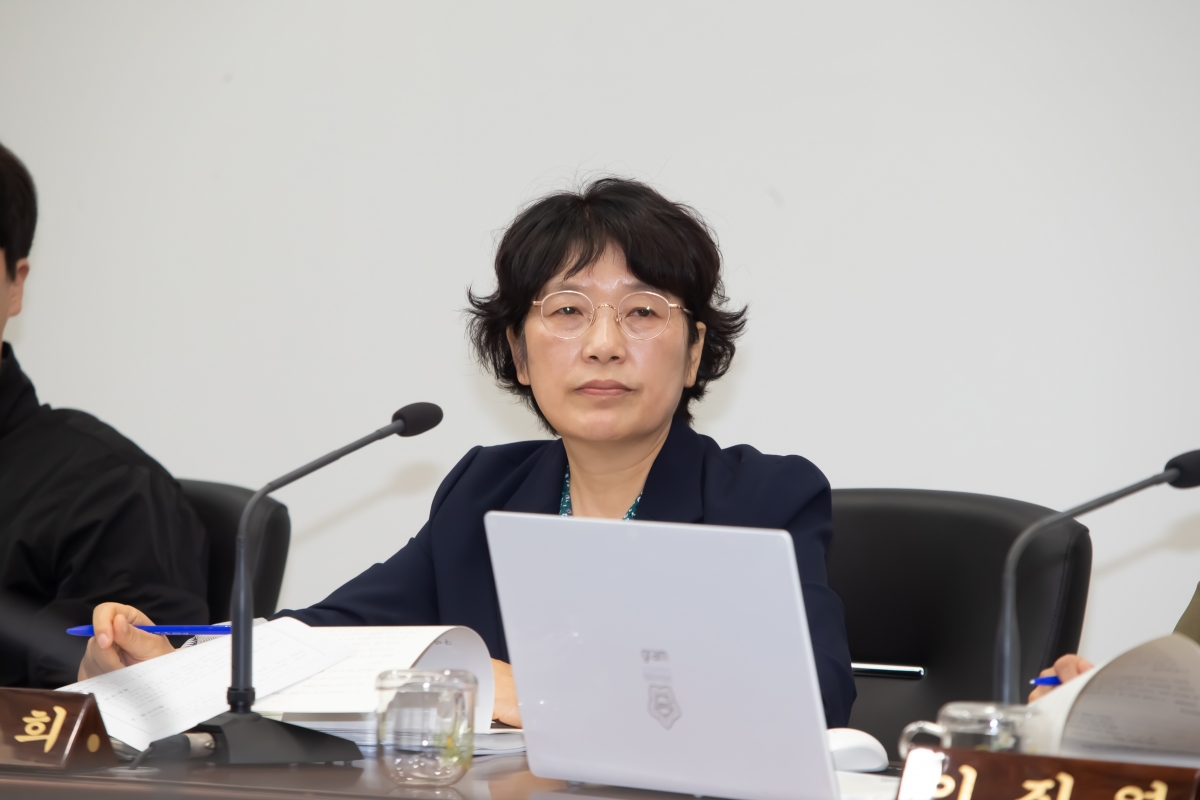 20240416-045[_P7U6092-제275회 임시회 산업건설위원회 소관 조례안 심사 및 2024년도 행정사무감사계획서 작성.jpg