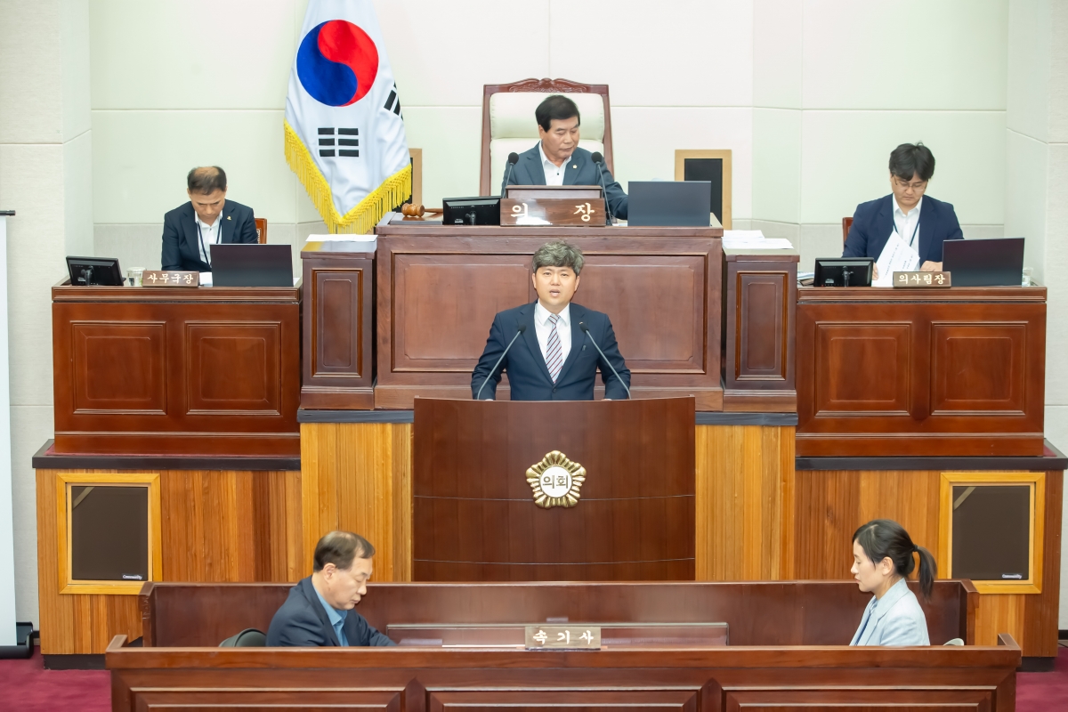 20240419-024[_P7U6637-제275회 임시회 제2차 본회의시 소진혁 의원 5분 자유발언.jpg
