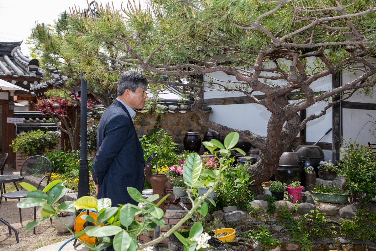 20240417-004[IMG_0540-제275회 임시회시 기획행정위원회 경주시 황리단길 비교견학.jpg