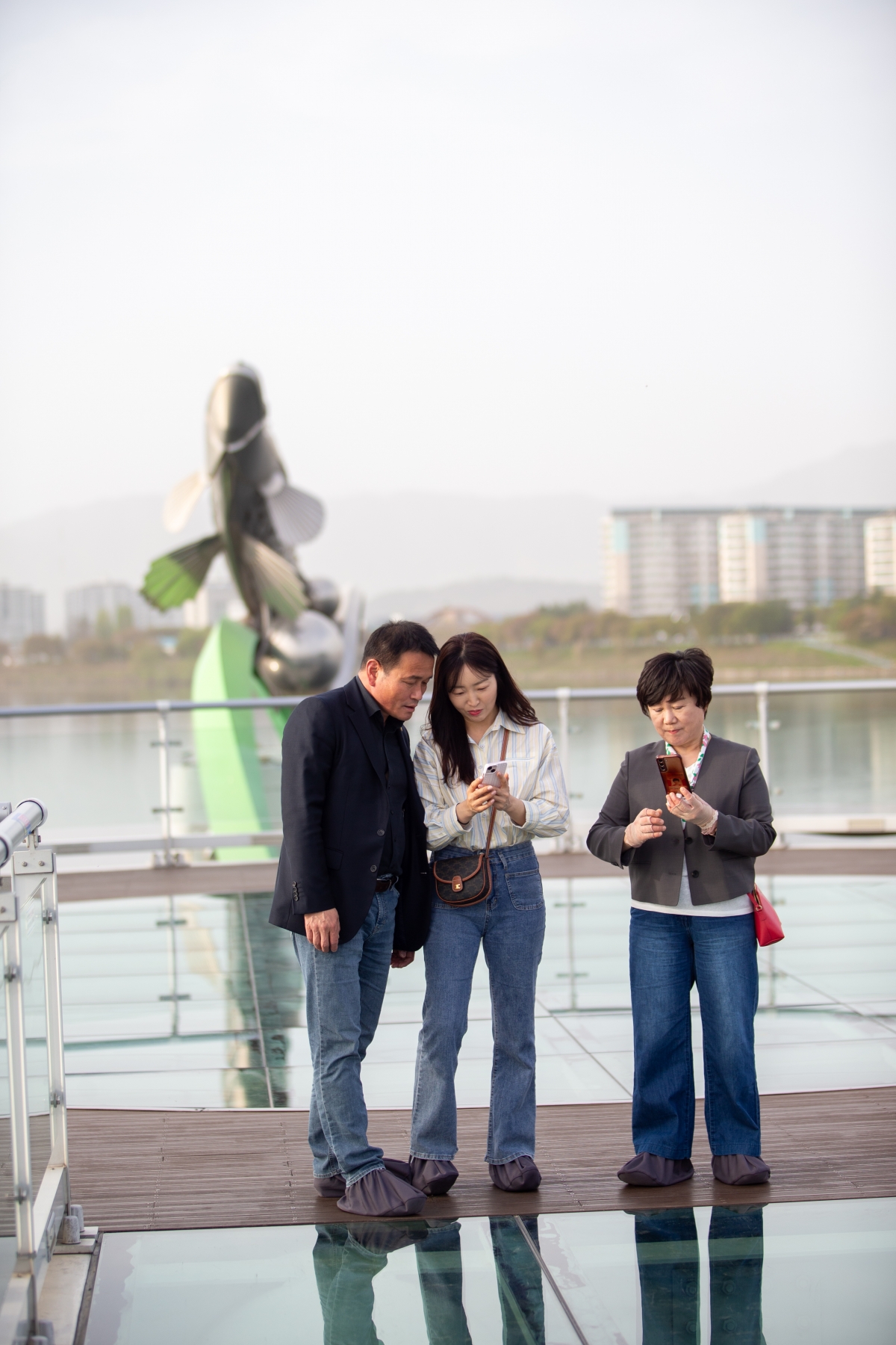 20240417-104[_P7U6426-제275회 임시회시 산업건설위원회 춘천시 소양강 스카이워크 비교견학-1일차.jpg