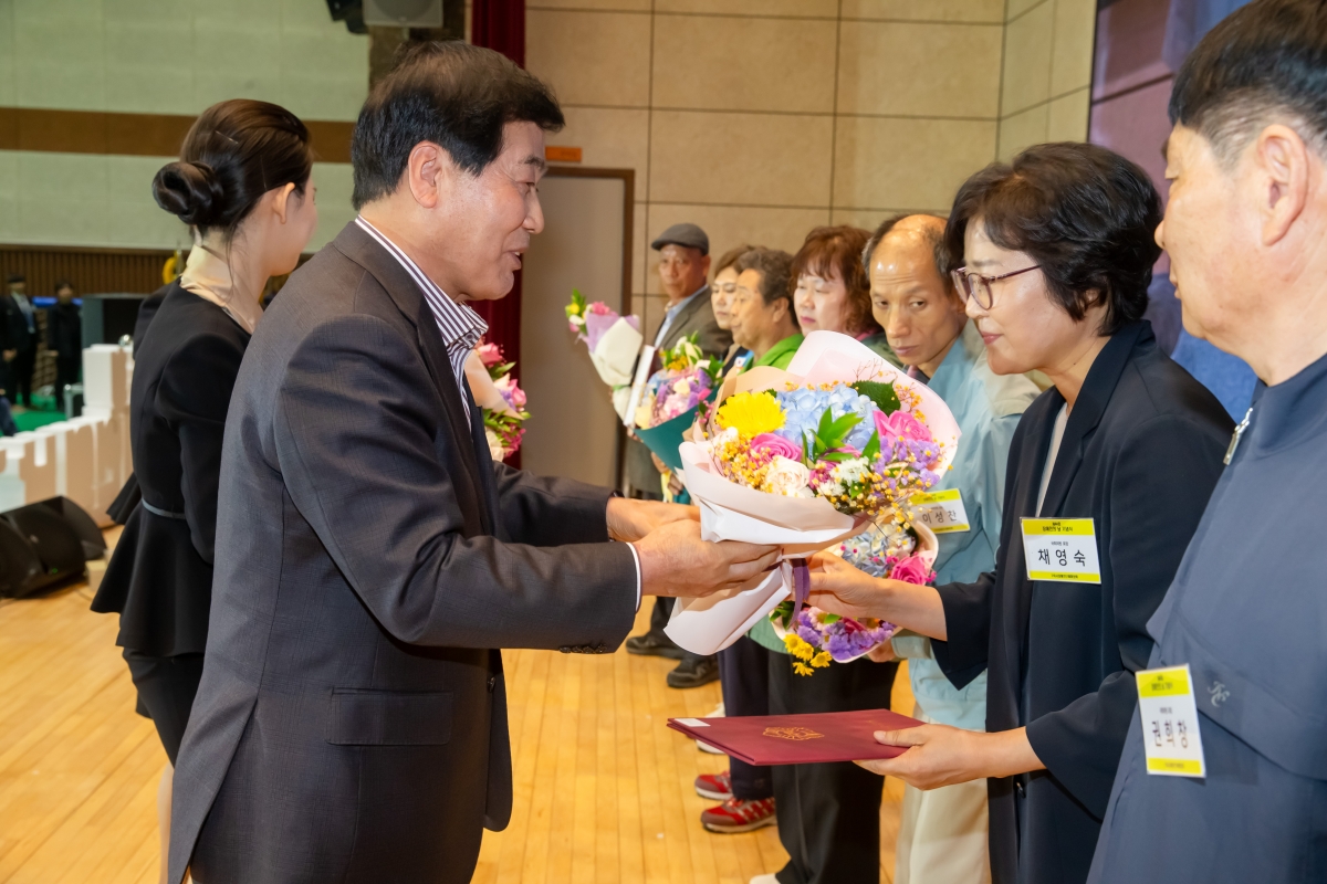 20240423-031[_P7U7172-제44회 장애인의 날 기념식.jpg