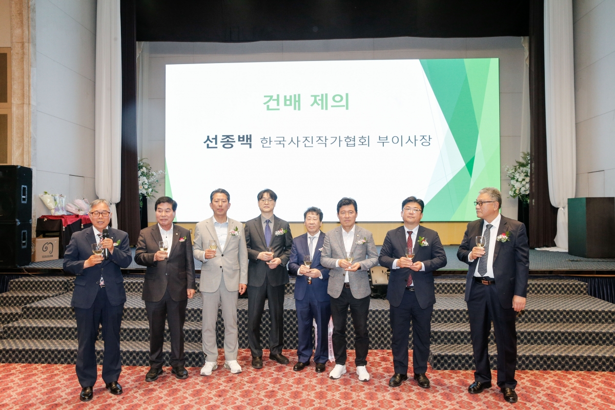 20240426-014[_P7U7893-1-사)한국정수문화예술원 이사장 이·취임식.jpg
