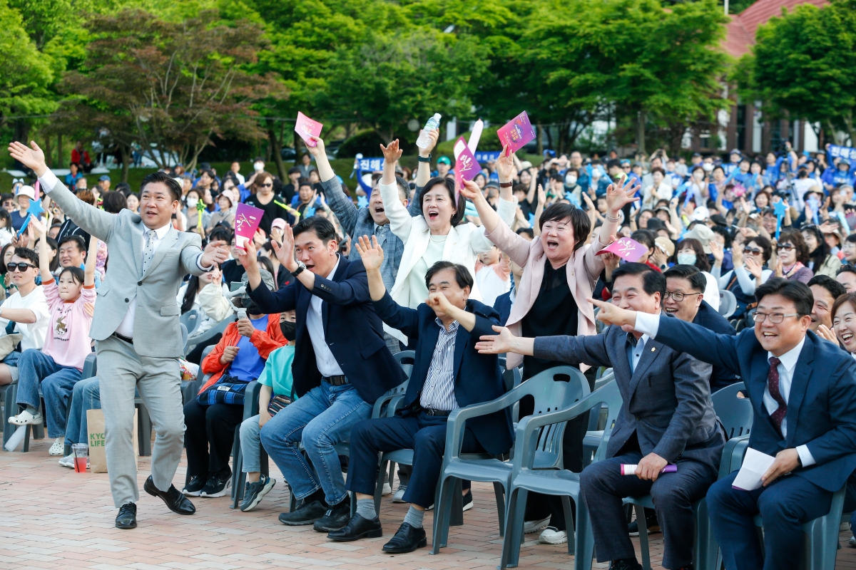 20240504-062[_P7U9090-1-제62회 경북도민체육대회 성공기원 새희망 콘서트.jpg