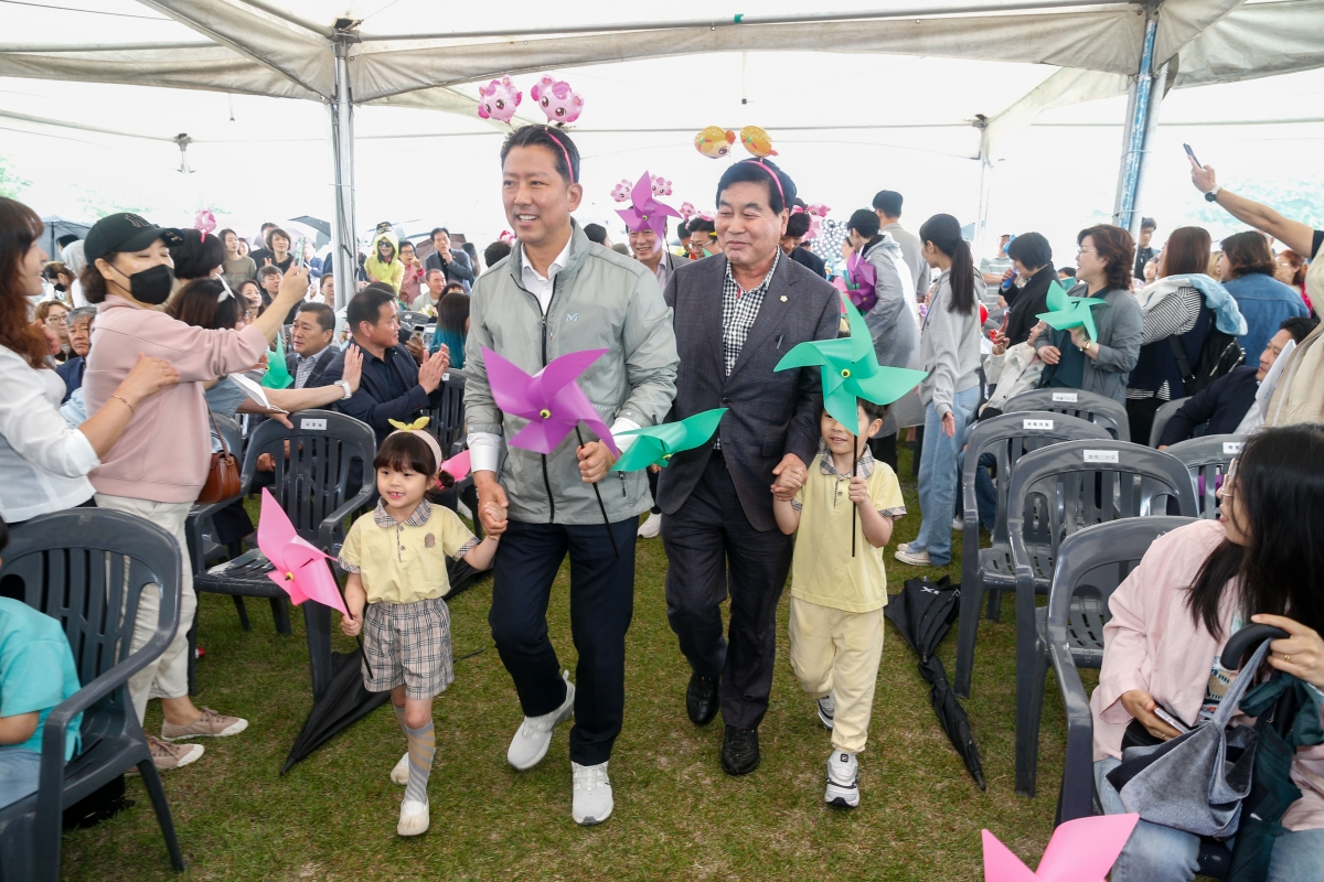 20240505-021[_P7U9256-1-제102회 어린이날 기념행사.jpg