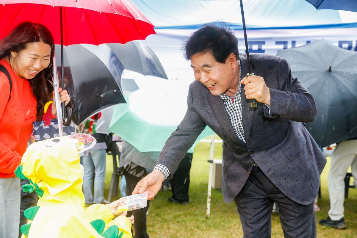 20240505-058[_P7U9391-1-제102회 어린이날 기념행사.jpg